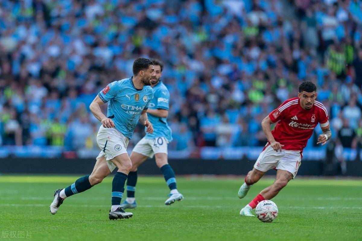 英超战队状态火热，誓夺总冠军