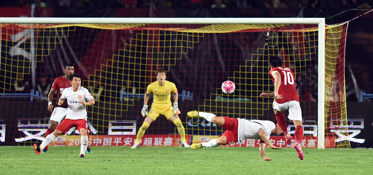 关于连胜势头难挡！拳击豪取十连胜的信息