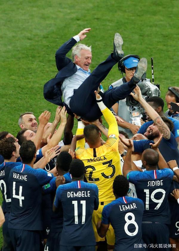 英格兰队逆转法国队，奥恰洛夫刷新纪录