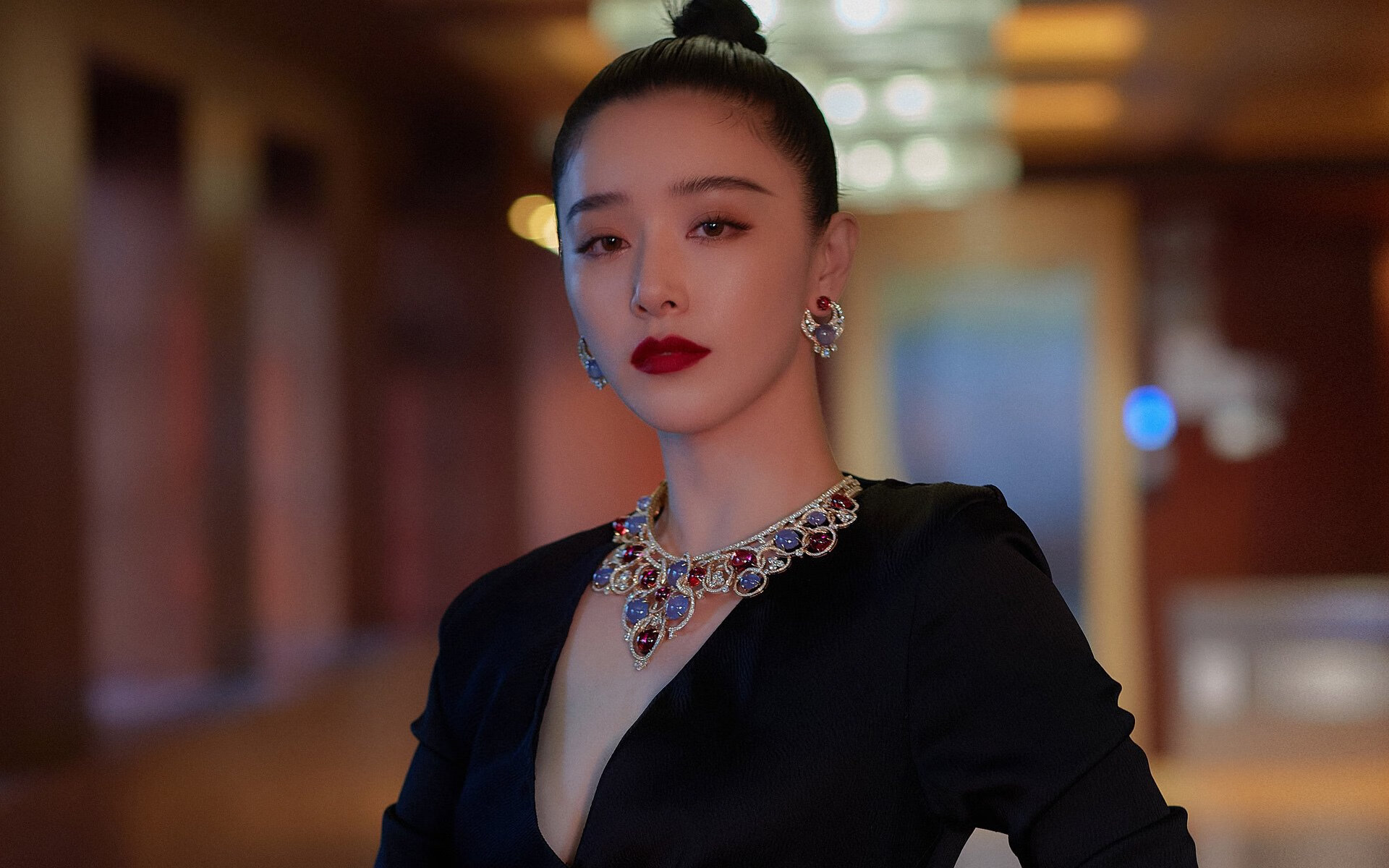 奇迹的双重界外球,当拉亚在NBA总决赛接管比赛,比利时力克西班牙的唯一性启示