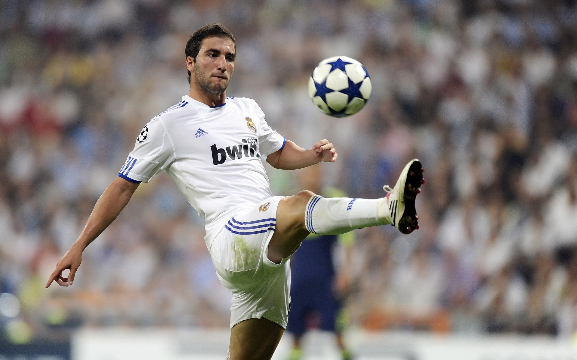 奥运烽火，亚洲之光，三笘薰决胜时刻导演洪都拉斯逆袭几内亚