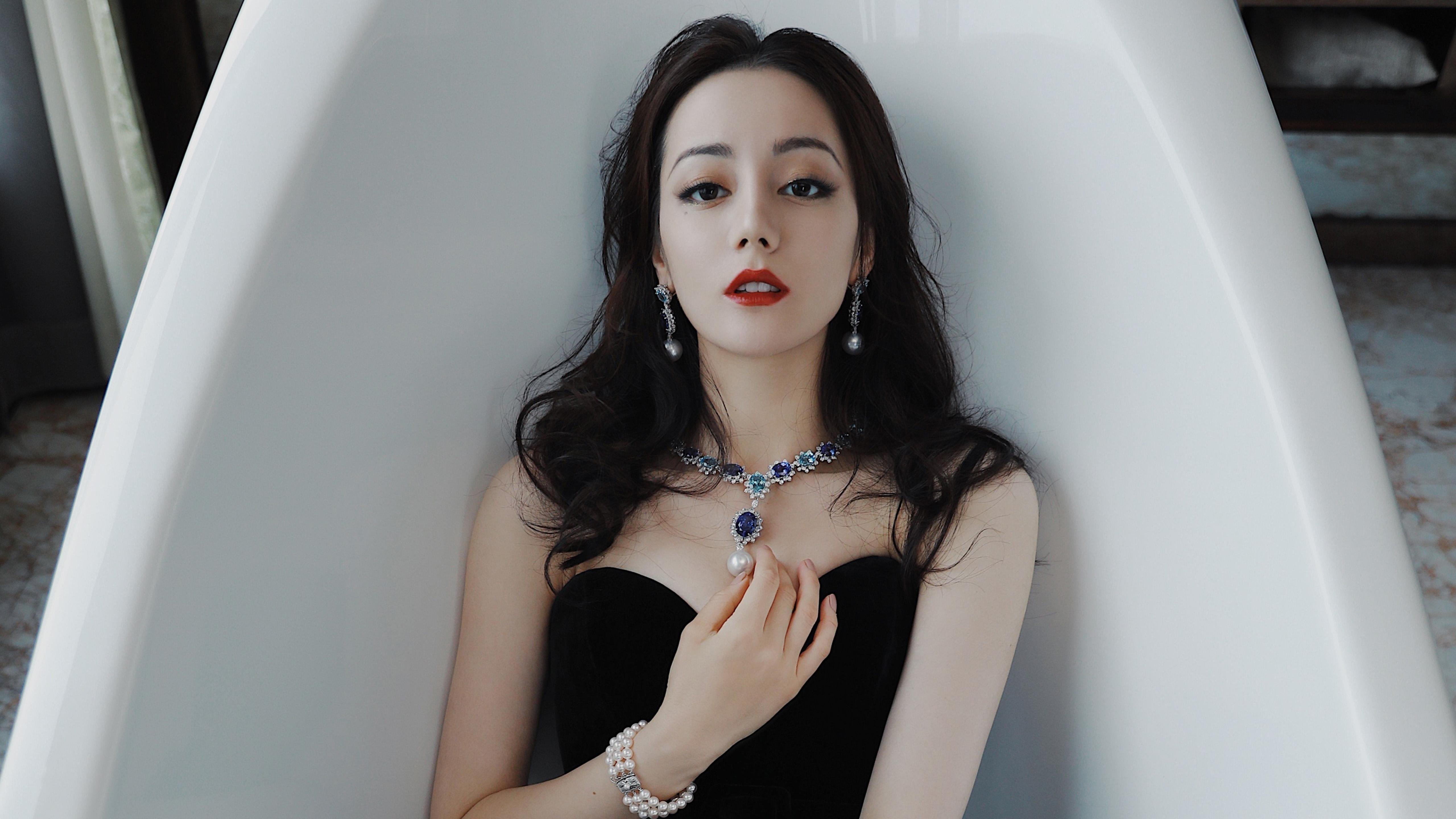 故人执刀,旧王已死